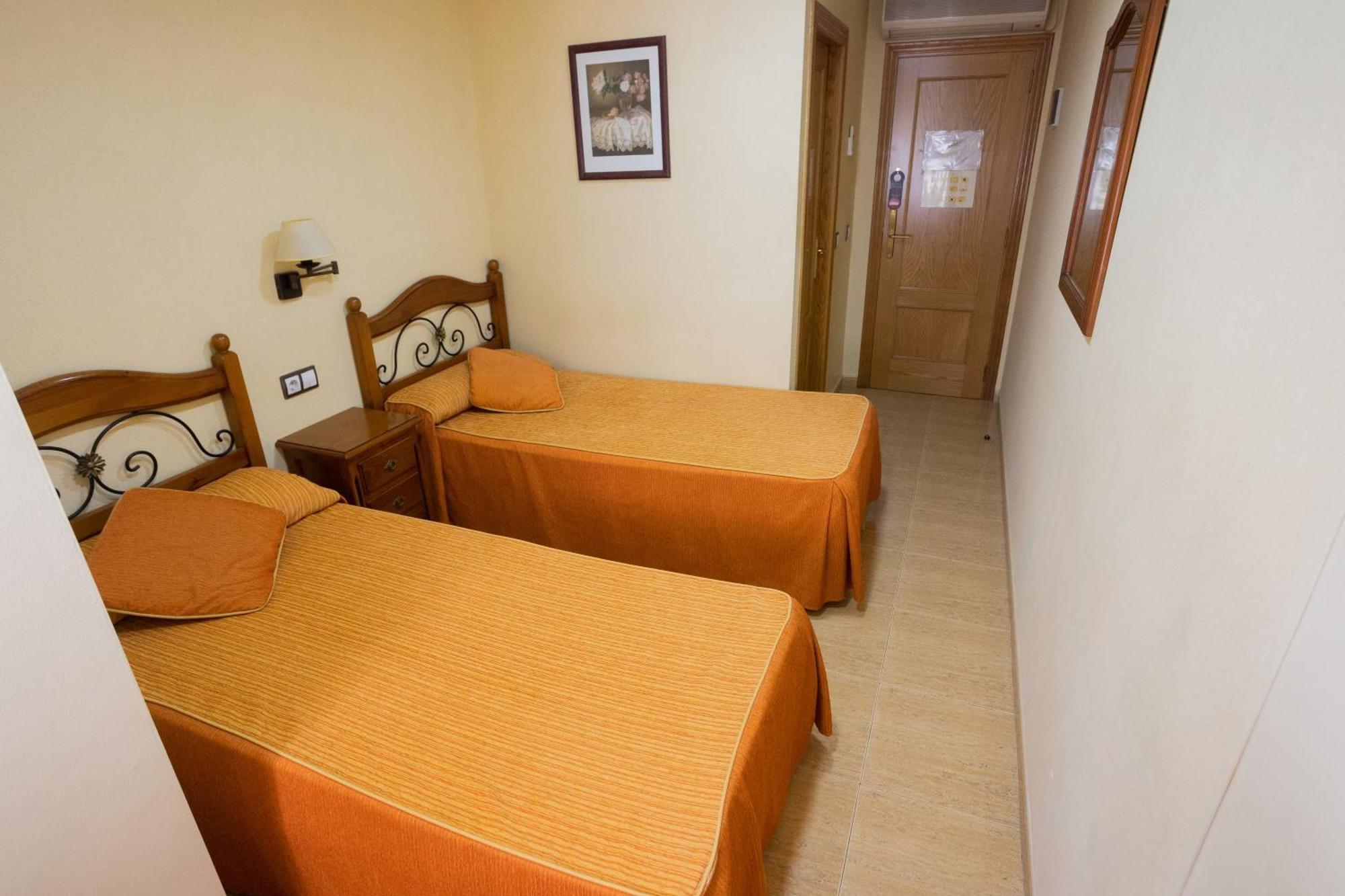 Hotel Beatriz Бурриана Экстерьер фото